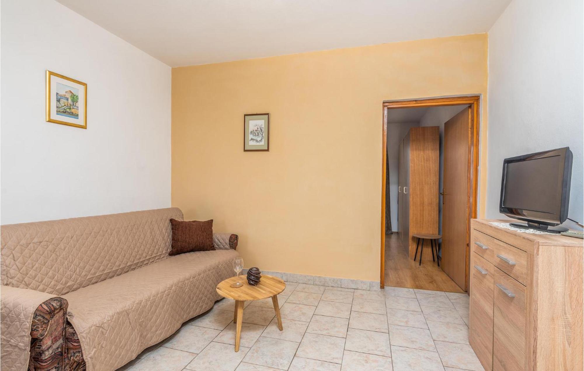 Gorgeous Apartment In Krk With Wifi Krk Town Zewnętrze zdjęcie
