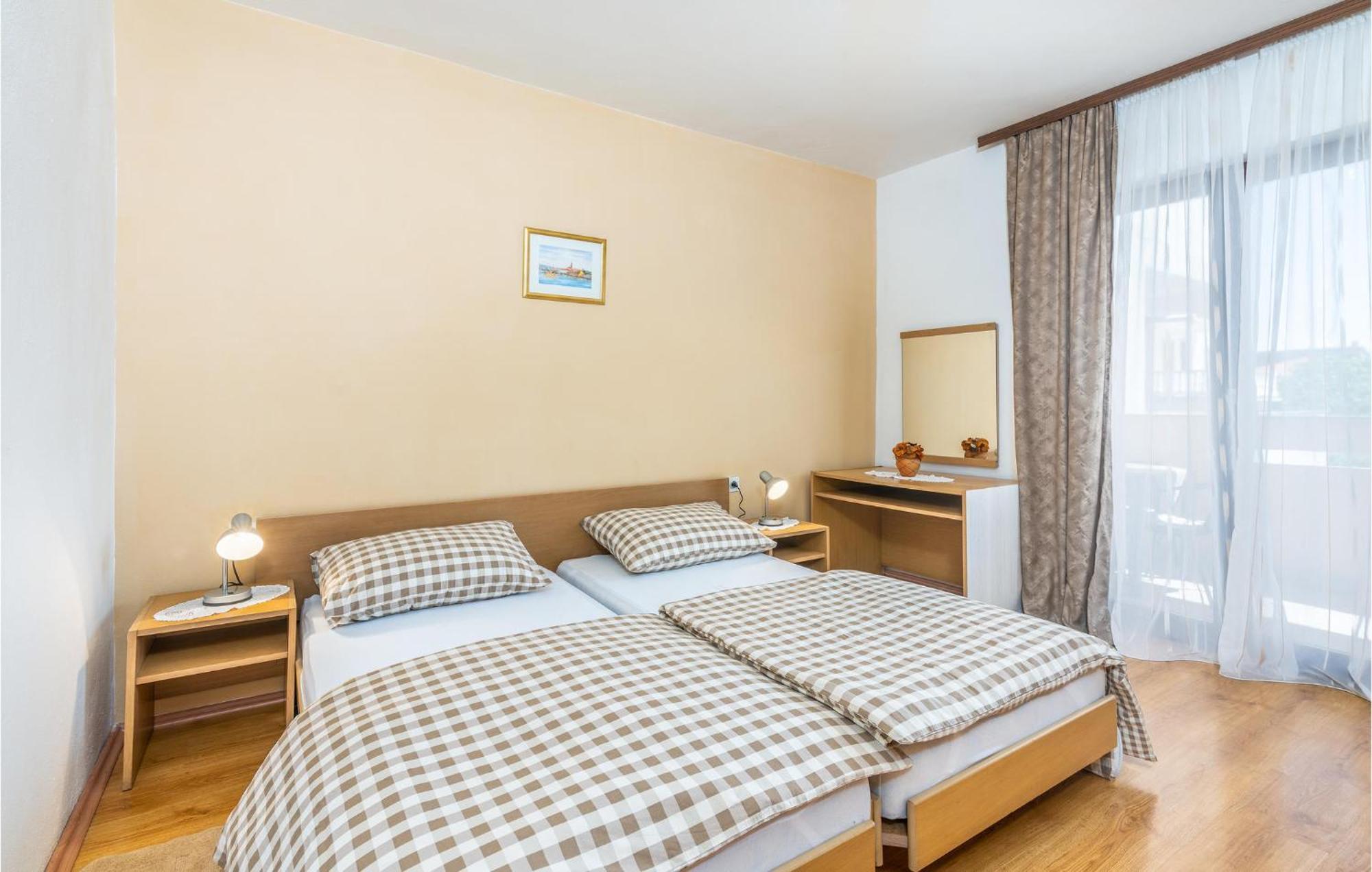 Gorgeous Apartment In Krk With Wifi Krk Town Zewnętrze zdjęcie